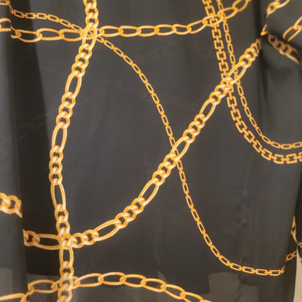 Beautiful blouse - Picture 2 of 5